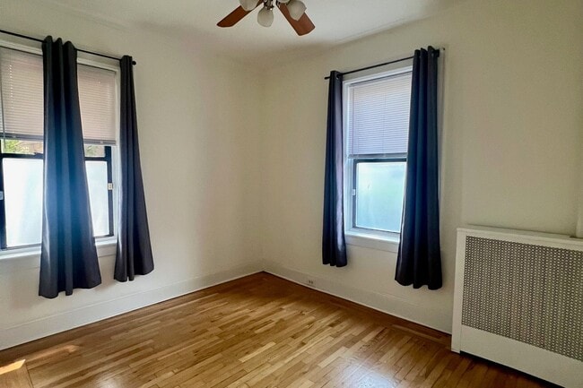Building Photo - 435 79th St Rental