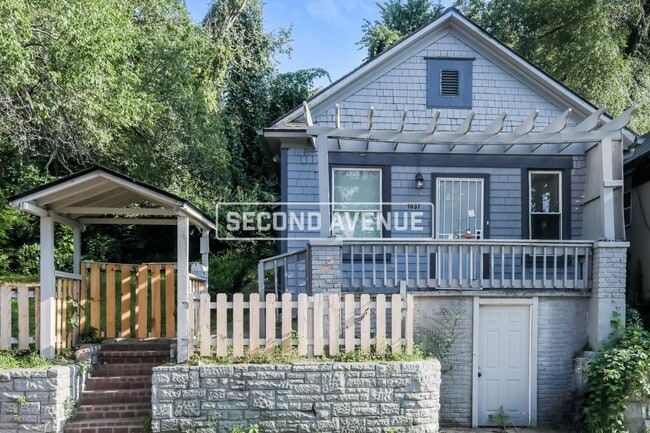 Photo - 1037 Metropolitan Ave Rental