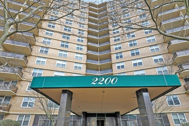 Building Photo - 2200 N Central Rd Rental