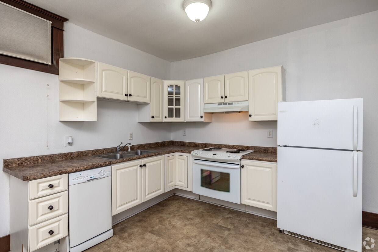 Floor Plan - Two Bedroom