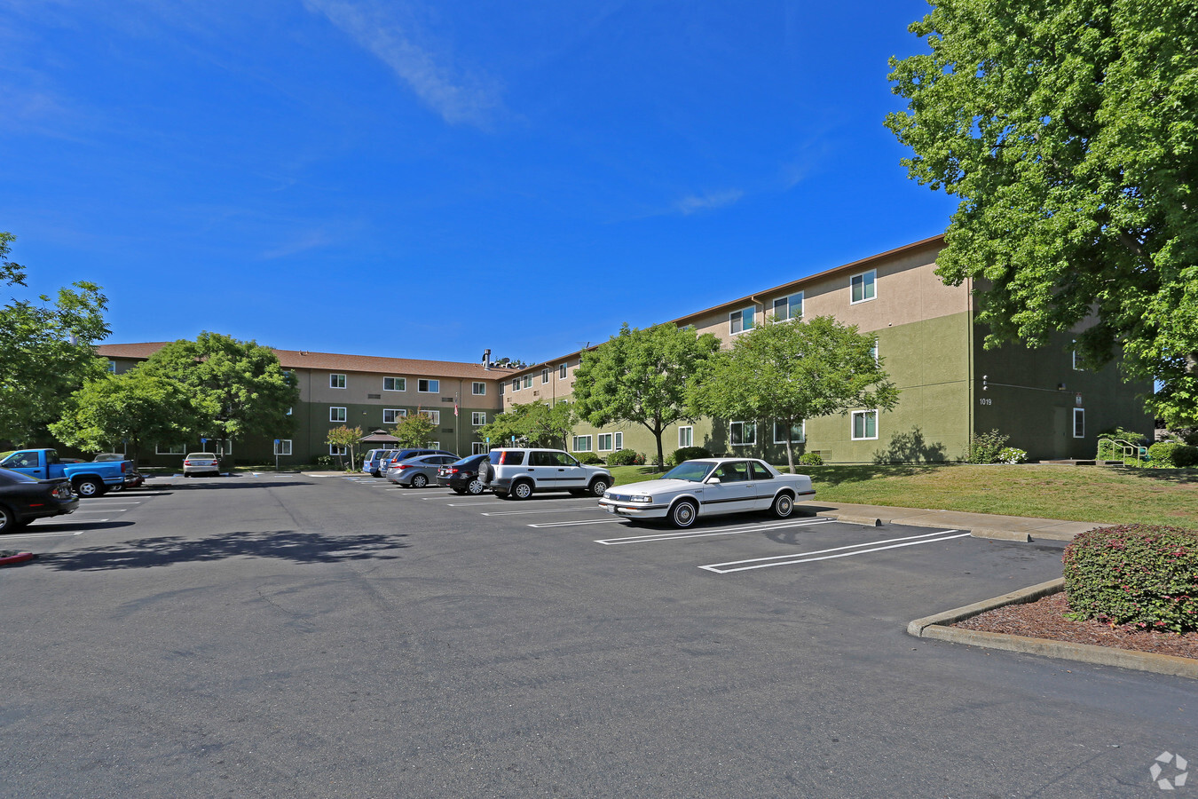 Manzanita Place Apartments - Manzanita Place Apartments