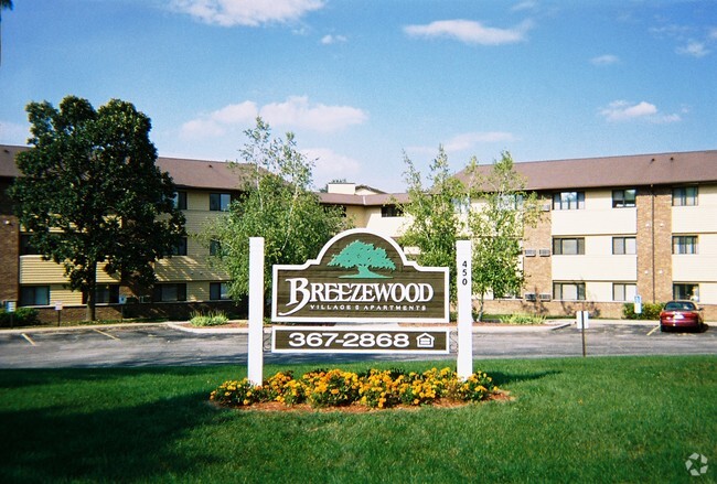 Building Photo - Breezewood Village II Rental