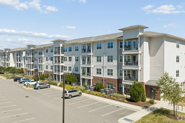 Building Photo - Sage Highland Creek 55+ Active Adult
