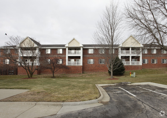 Bloomfield Forum 55+ Community - Bloomfield Forum 55+ Community Apartments