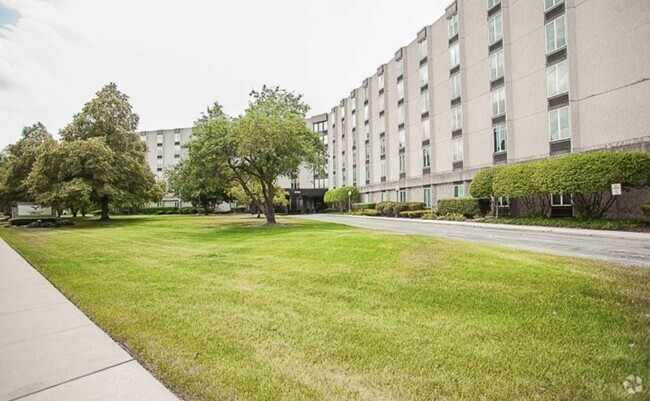 Building Photo - Celebrate Senior Living Rental