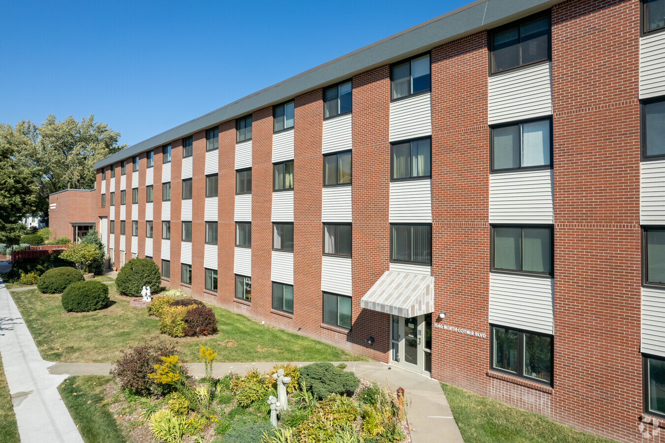 Cotner Center Condominium - Cotner Center Condominium