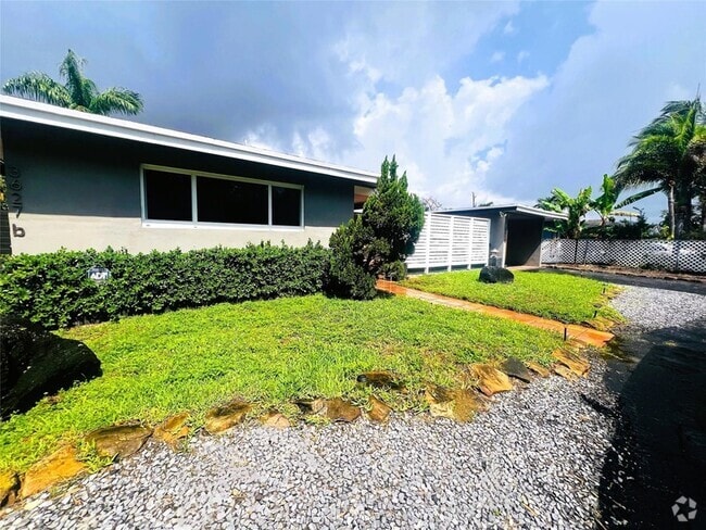 Building Photo - 3627 NE 20th Ave Rental