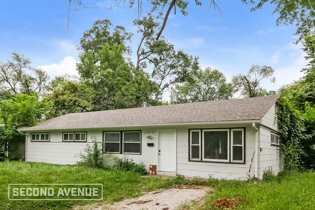 Building Photo - 4815 E 43rd St Rental