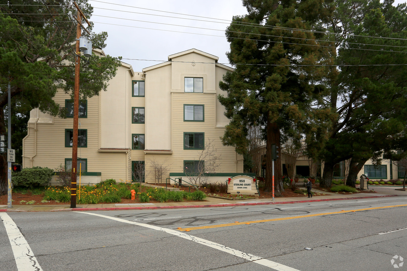 Sterling Court - Sterling Court Apartments