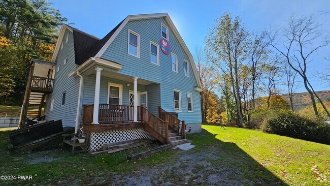 Building Photo - 130 Hortonville Main St Rental