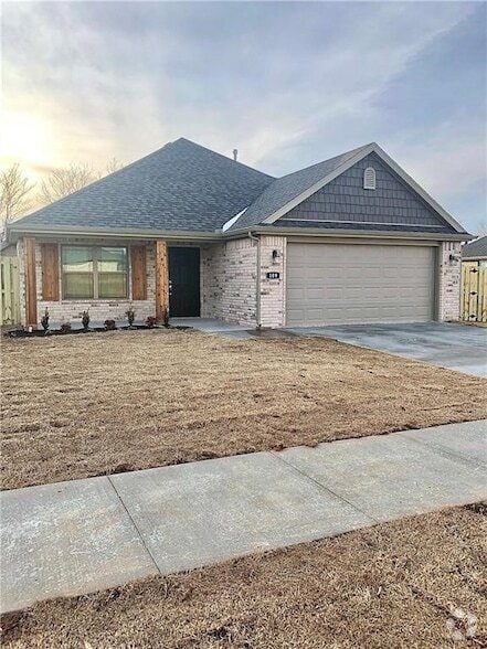 Building Photo - 189 S Geranium Ln Rental