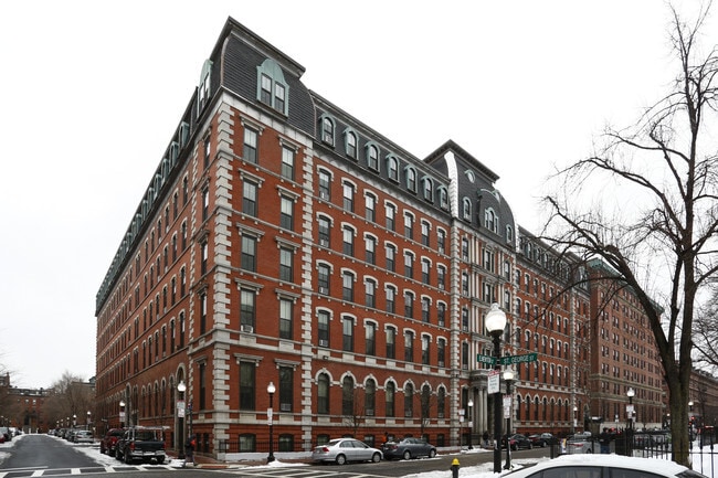 Primary Photo - Franklin Square House Rental