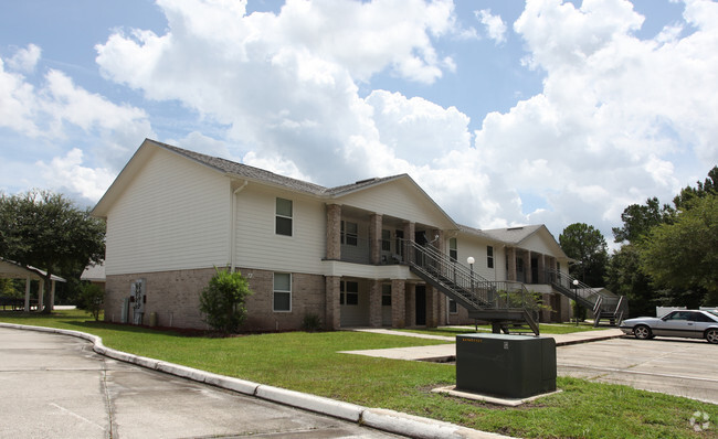 Primary Photo - Briarwood Apartments Ph II