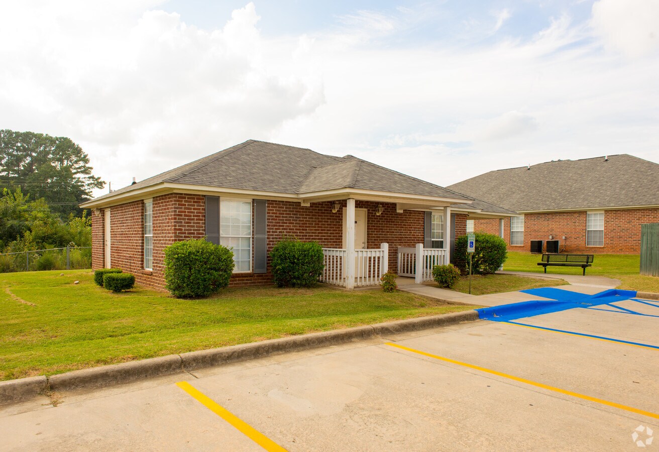 Patterson Place Apartments Huntsville, Alabama 2 units available