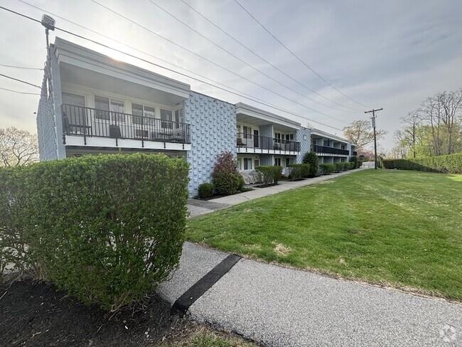 Building Photo - 5 Wyndover Woods Ln Rental