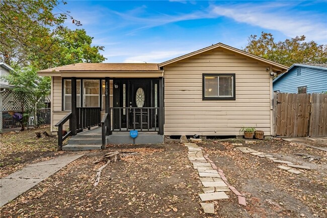 Photo - 1809 Yale St Rental