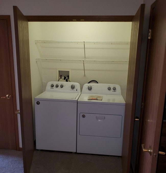 Chauncey Barett Gardens "After 55 Community" Apartments Centerville