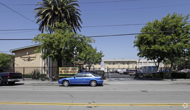 Building Photo - The Manzanita
