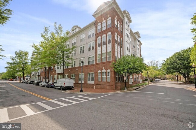 Building Photo - 171 Somervelle St Rental