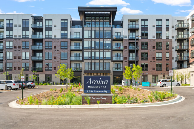 Amira Minnetonka - Amira Minnetonka Apartments