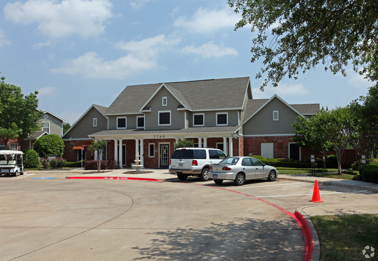 Residence at the Oaks - Residence at the Oaks Apartments