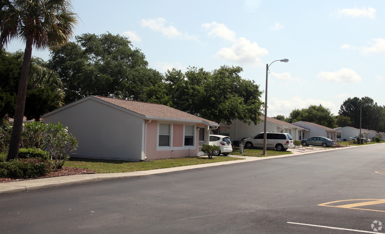 Palm Lake Village Apartments Dunedin, Florida 0 unit available