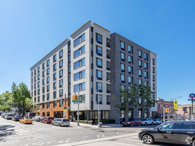 Building Photo - Park Avenue Apartments