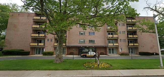 Windsor House Apartments- 55+ - Windsor House Apartments- 55+