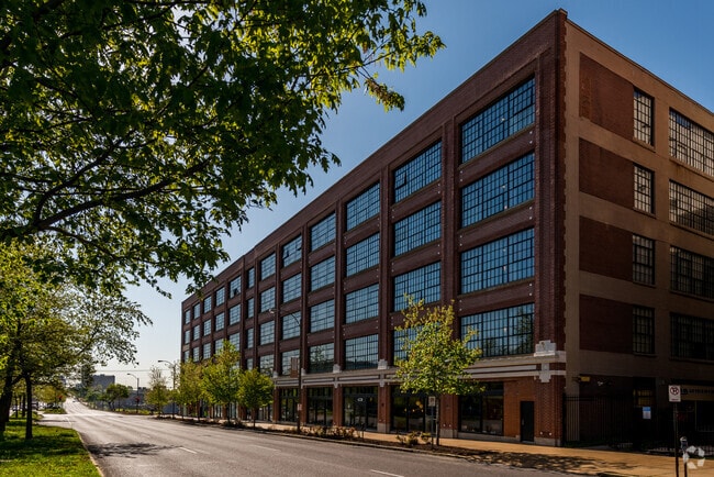 Building Photo - 4100 Forest Park Ave Rental