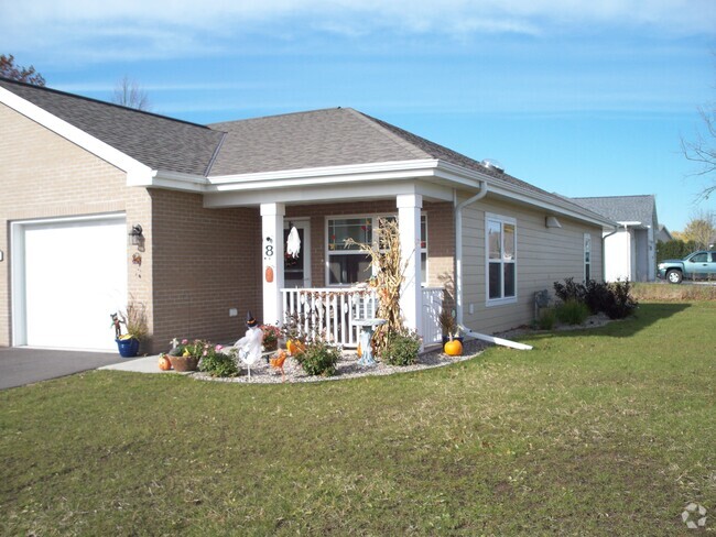 Building Photo - Buchanan Cottages Rental