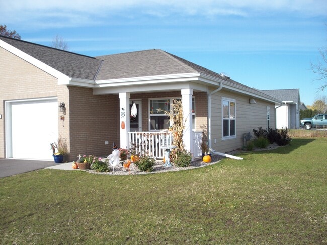 Photo - Buchanan Cottages Apartments