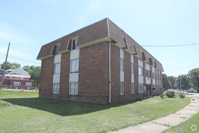 Building Photo - Garden Apartments