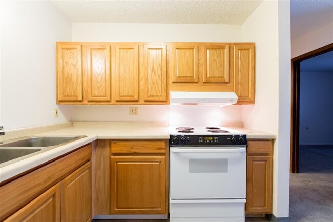 Building Photo - Winchester Manor Rental