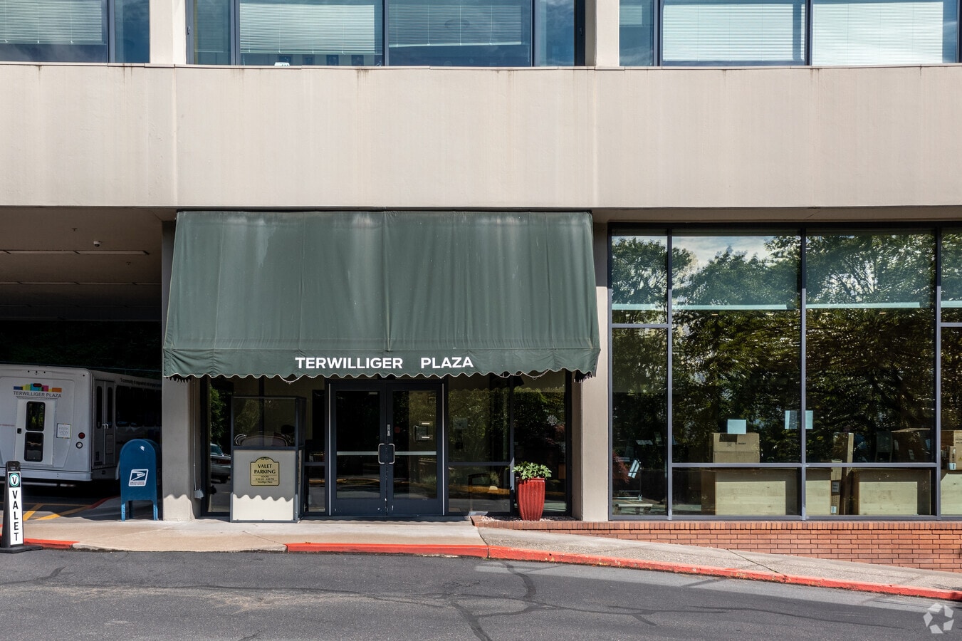 Parkview at Terwilliger Plaza Apartments Portland, Oregon 0 unit