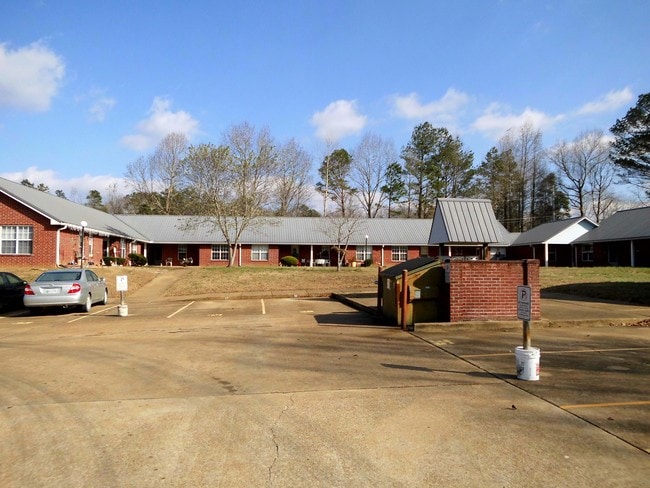 Primary Photo - Willowbrook Apartments