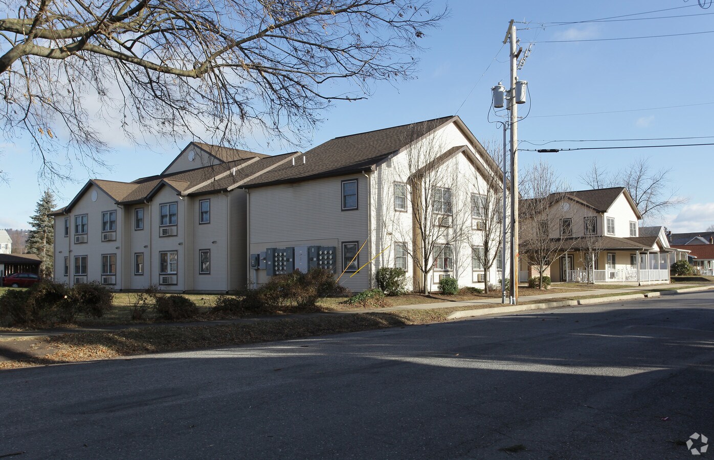 Spring Garden Terrace - Spring Garden Terrace Apartments