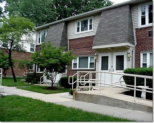 Building Photo - Winter Hill Rental