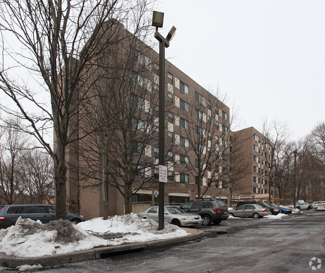 Ruscombe Gardens, 62 and over - Ruscombe Gardens, 62 and over Apartments