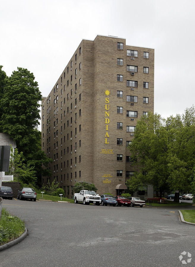 Photo - Sundial Apartments