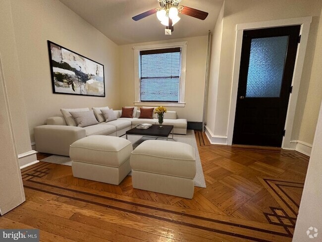 Building Photo - 2525 1/2 Edgemont Street Unit Rental