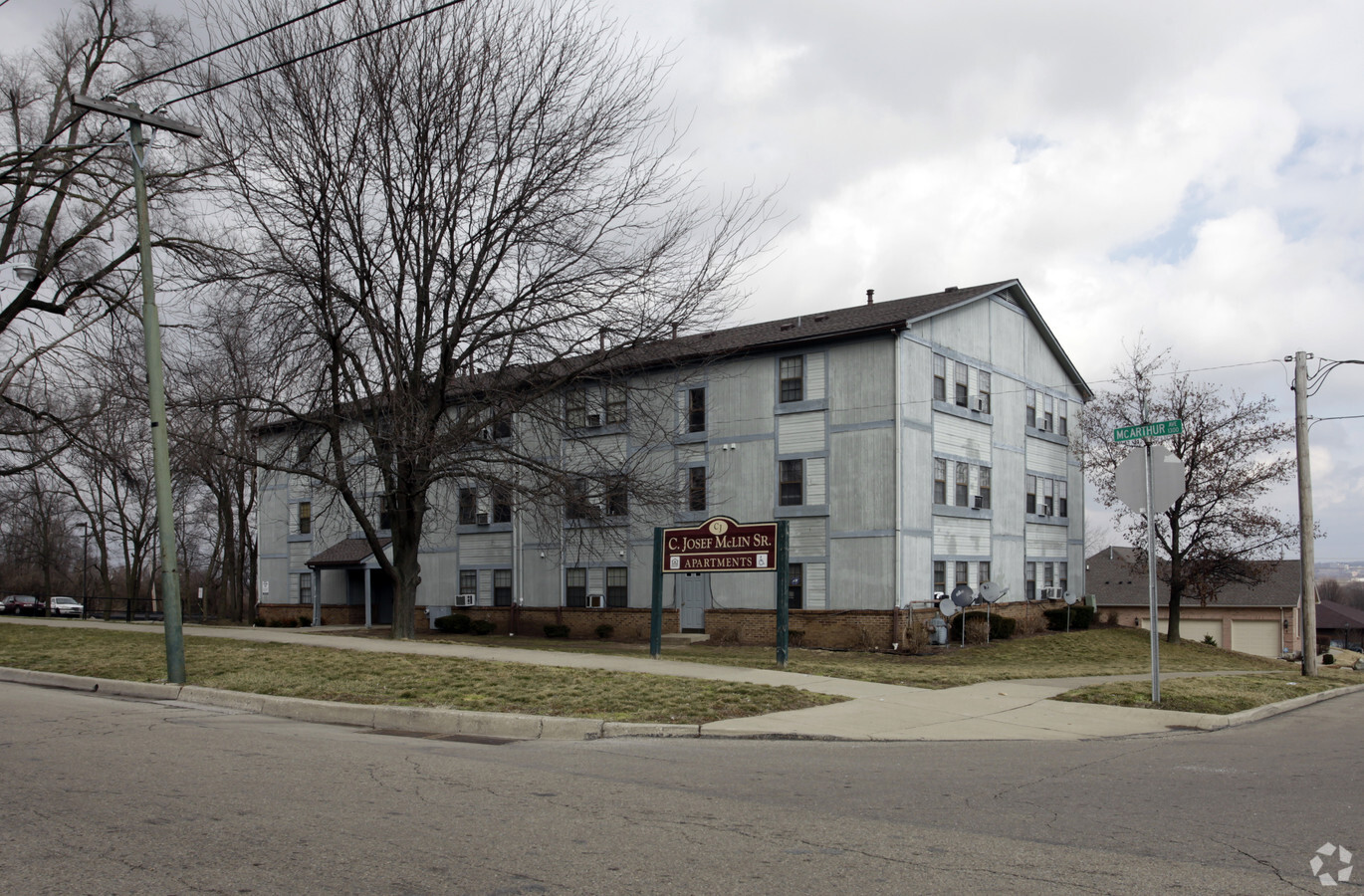 C. J. McLin Sr. Apartments - C. J. McLin Sr. Apartments