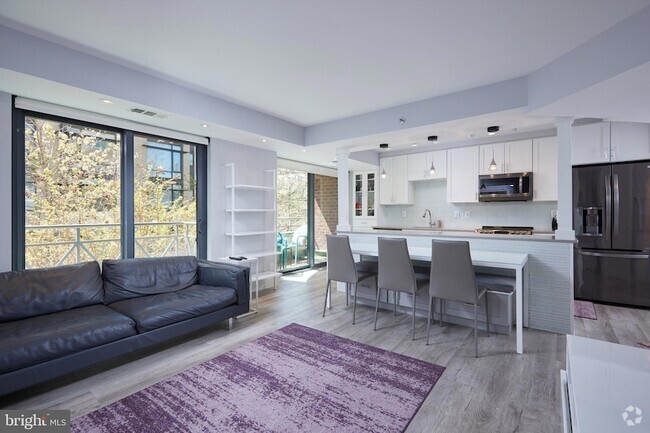 Building Photo - 1401 17th St NW Rental