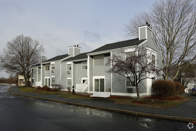 Primary Photo - Merrimack Valley Apartments