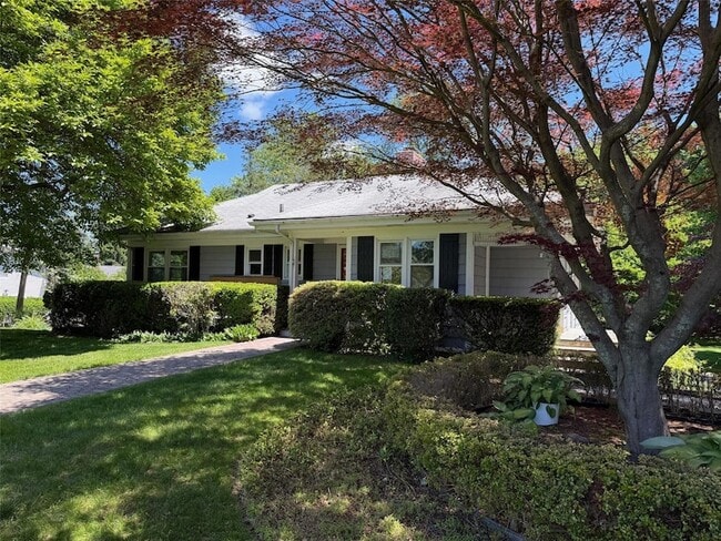 Photo - 135 Worthington Rd Rental