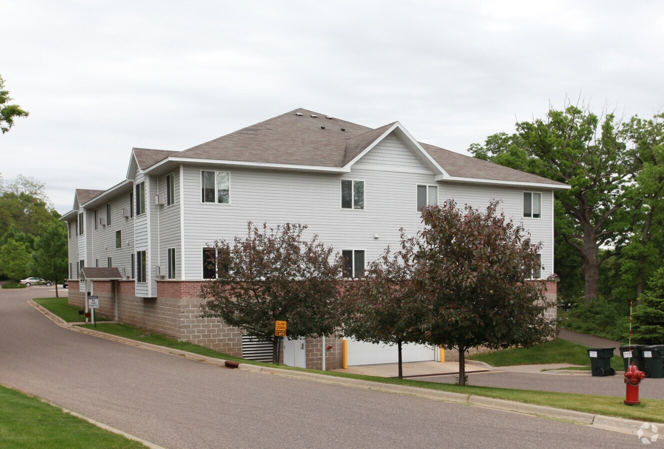 Willow River Apartments Hudson, Wisconsin 0 unit available After55