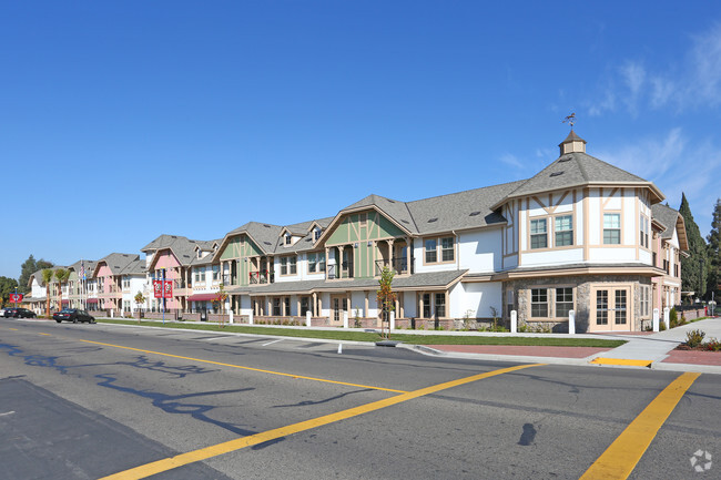 Building Photo - Marion Villas Apartments