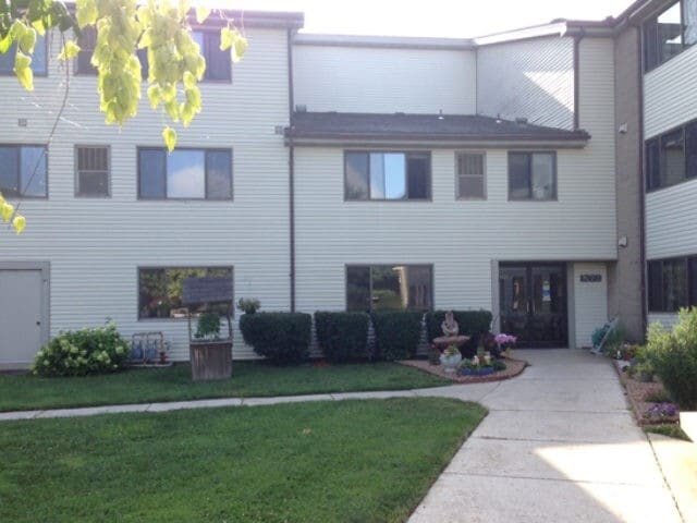 Building Photo - Lancelot Apartments