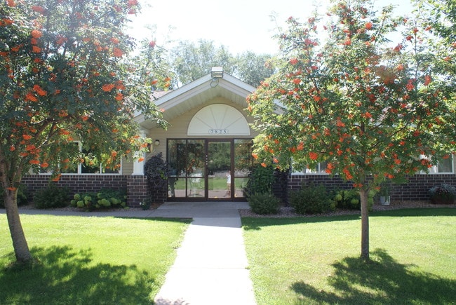 Building Photo - Clearview Apartments (Elderly Community)