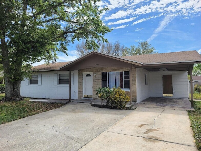 4822 St Rental Orlando, Florida 1 unit available After55