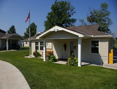 Primary Photo - Village Green Rental